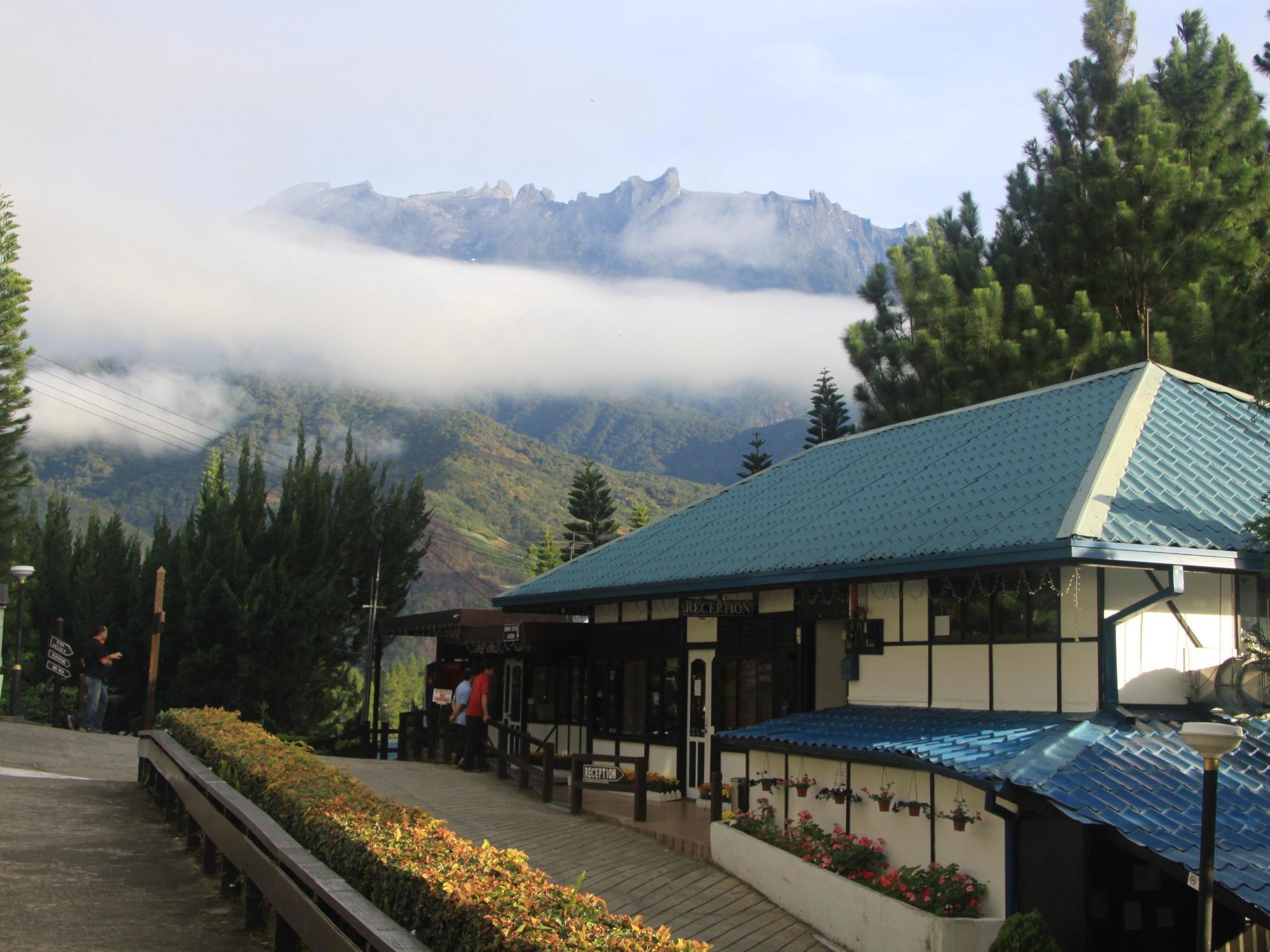 Kinabalu Pine Resort Kundasang Exterior photo