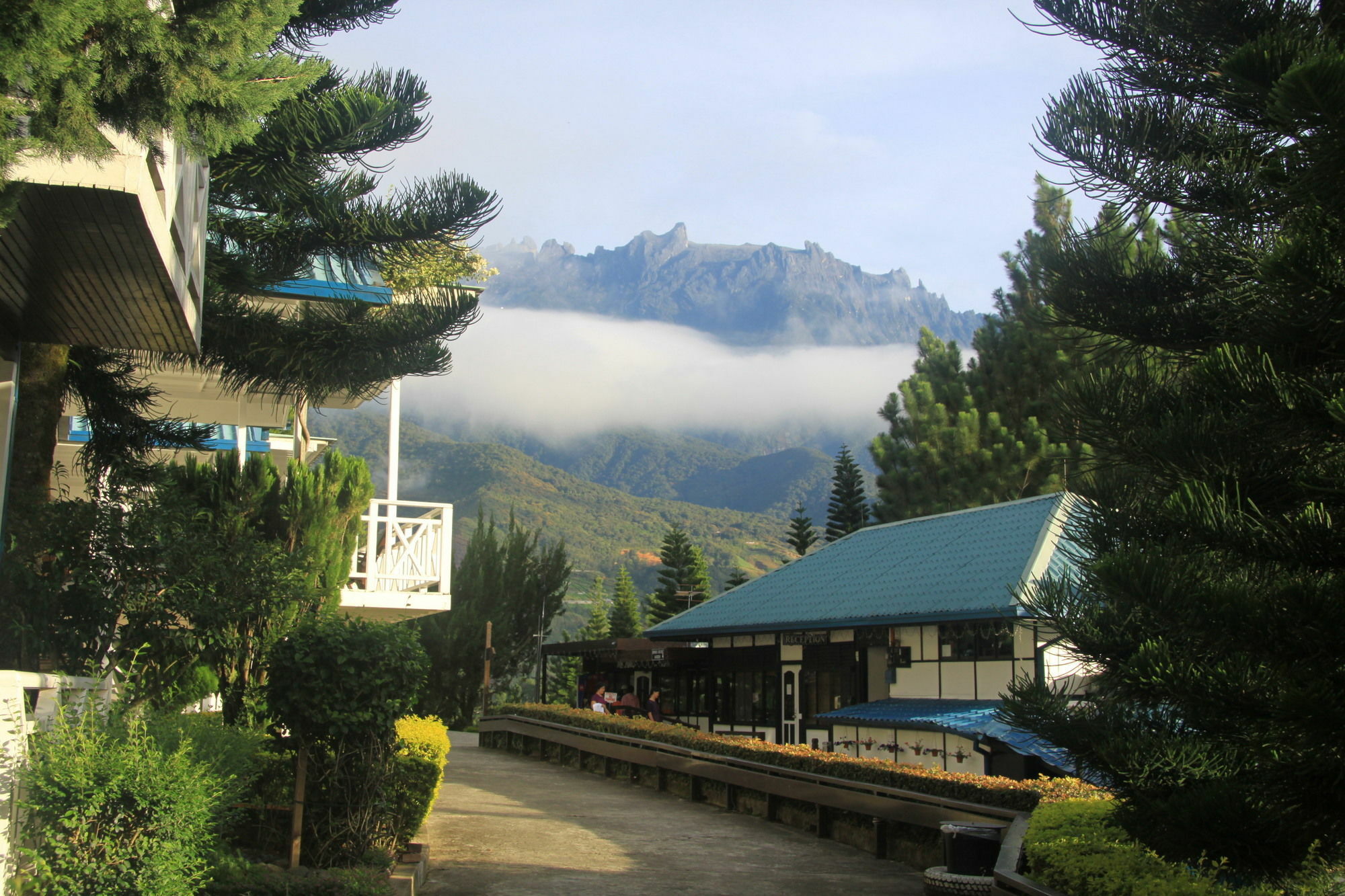 Kinabalu Pine Resort Kundasang Exterior photo